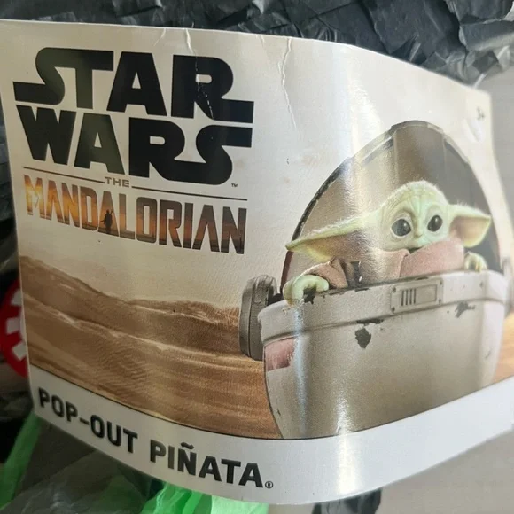 89pc Pinata Party Pack Star Wars Mandalorian Baby Yoda - birthday - Picture 6 of 10